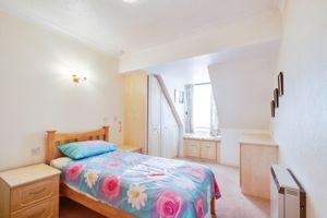 Bedroom- click for photo gallery